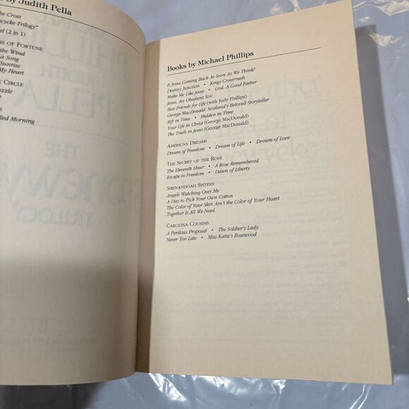 The Stonewycke Trilogy: The Heather Hills of Stonewycke, Judith Pella & Michael - Picture 6 of 8